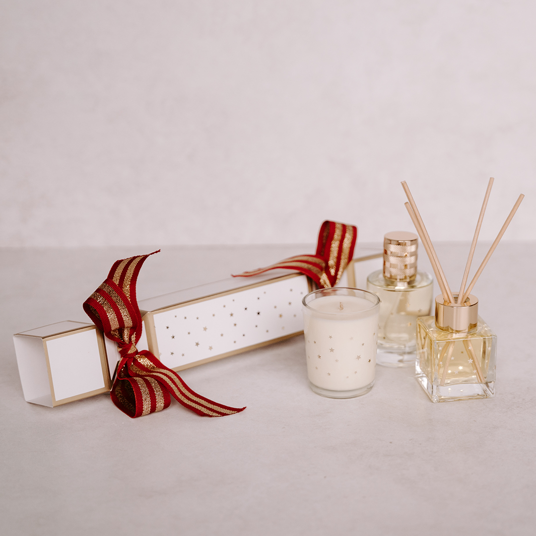 Festive Crackers | Gold with Stars